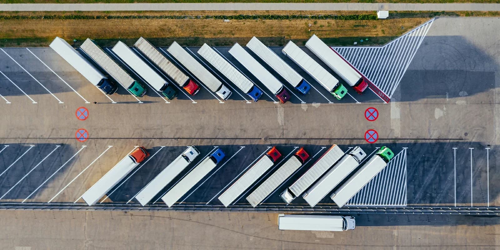 Fleet management dashboard for commercial vehicle operations